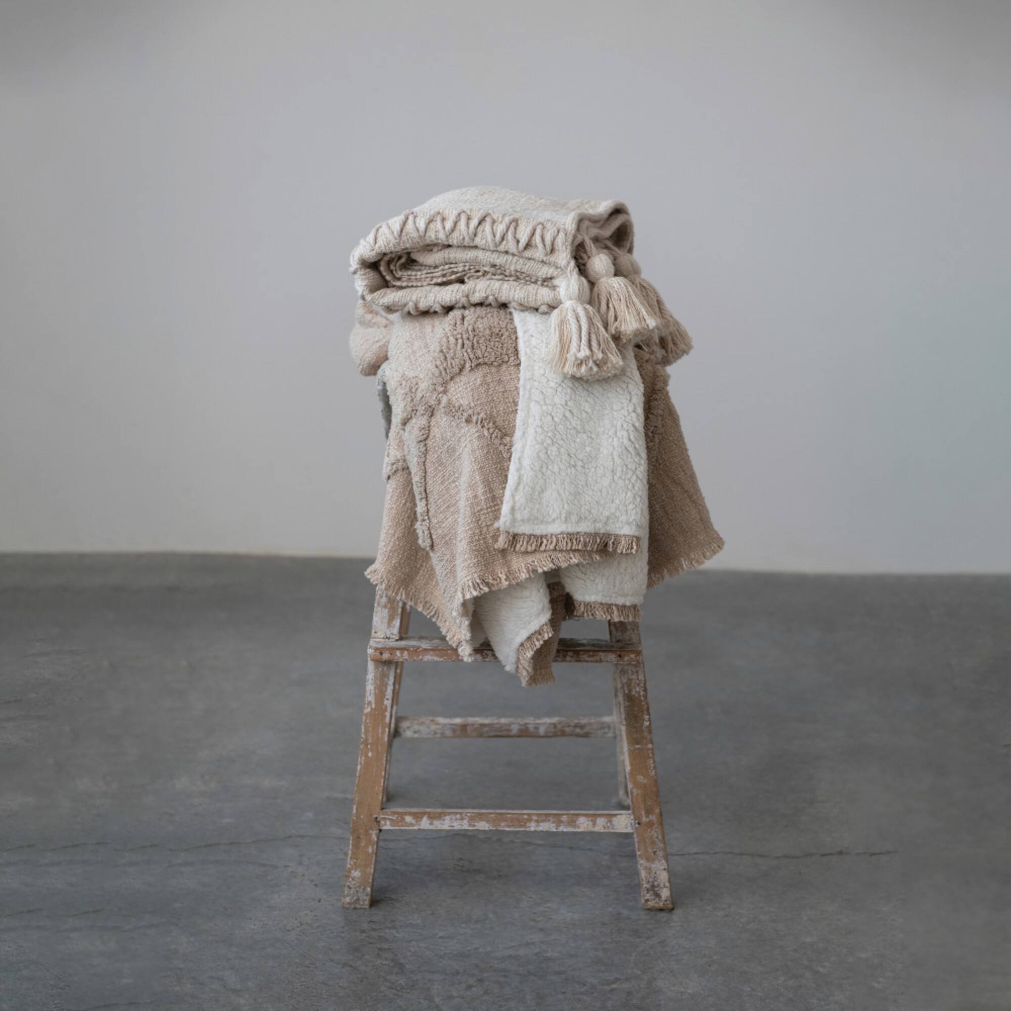 Hello Honey® Cream Pattern Cotton Tufted Throw Blanket